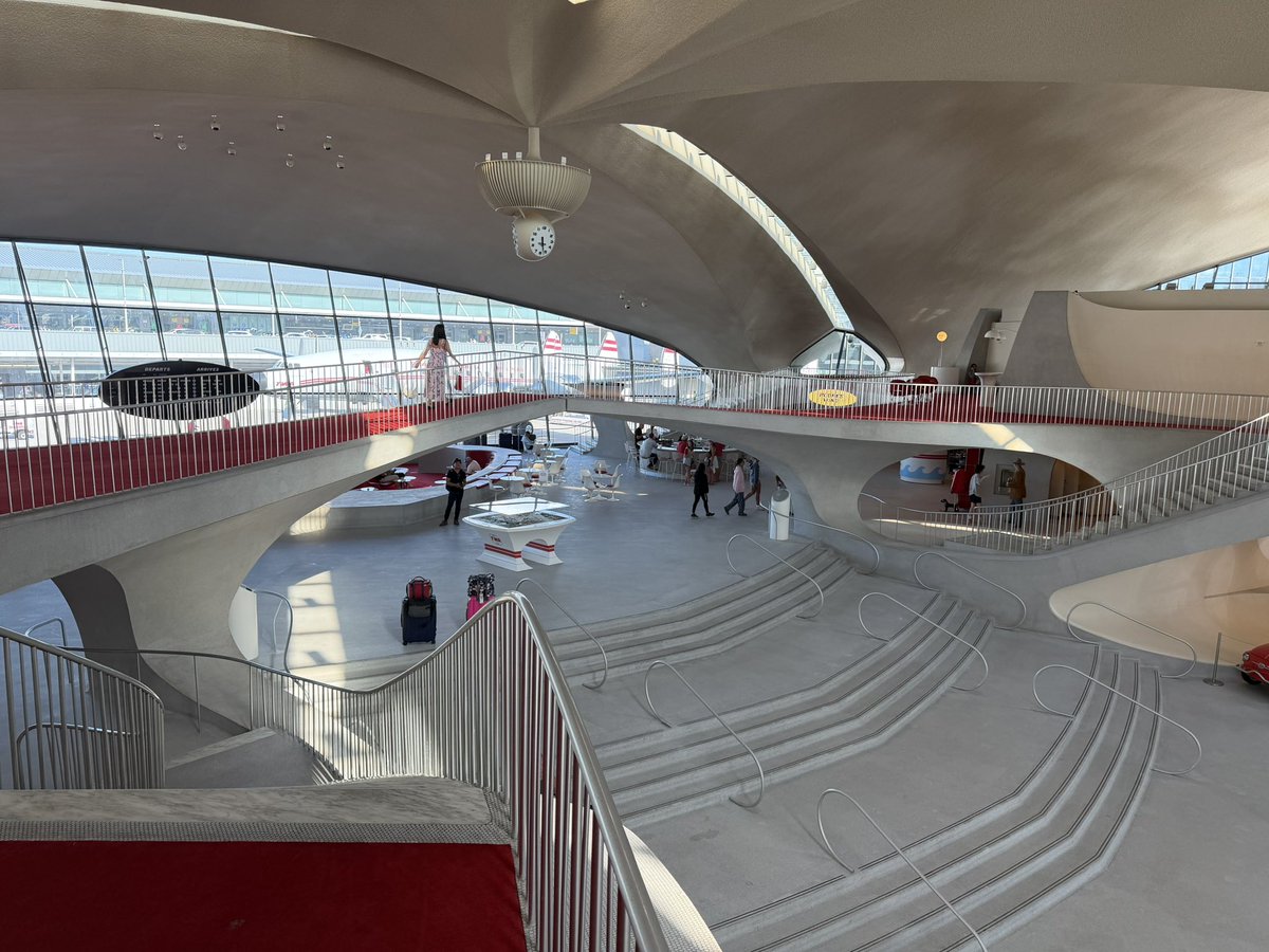 garybembridge's tweet photo. Stayed at the TWA hotel JFK. So pleased got to do this. It’s horribly overpriced! But one to tick off the to do list !!! #twahotel https://t.co/OPeWz0fXRU