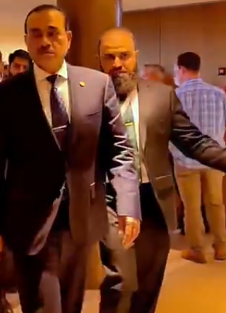 Mamoonintel's tweet photo. @zarrar_11PK who is that Chechen behind the Field Marshal? https://t.co/NSUmKFASb8