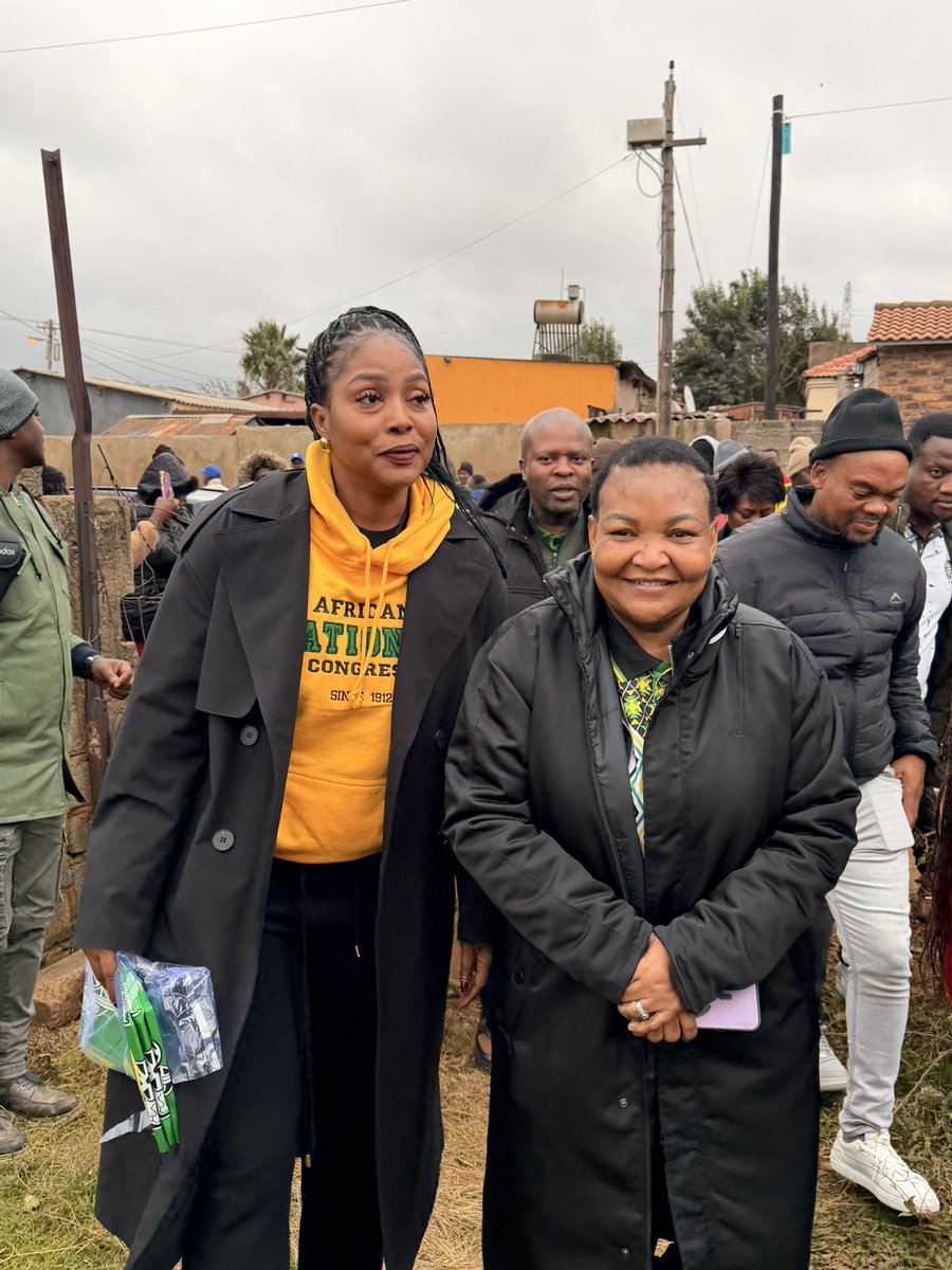 tlangimich's tweet photo. 📍Pheli was Black, Green and Gold today🖤💚💛 https://t.co/Z6TL4IbBhX