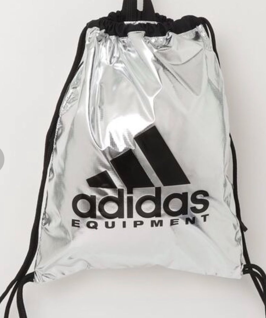 AxbP2's tweet photo. めちゃくちゃ探してるadidas https://t.co/kRfWc3oFyw