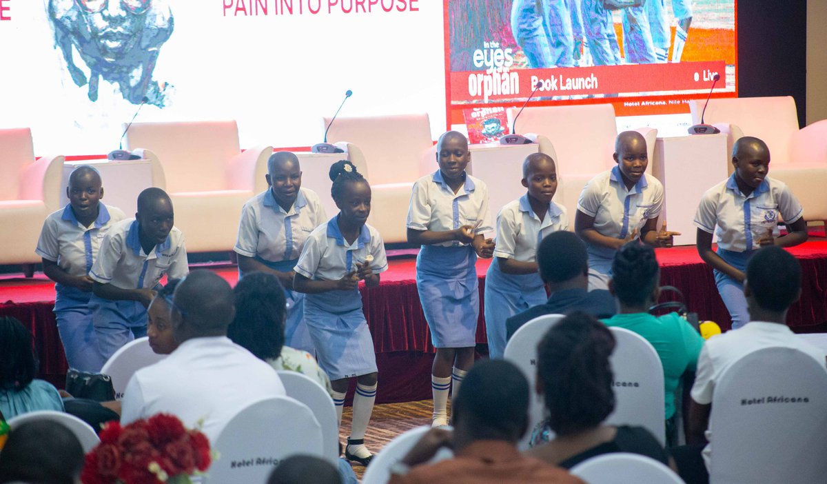 PBKagyezi's tweet photo. Book Launch : Performances 

One of the schools that have been actively engaged during the 𝑰𝒏 𝑻𝒉𝒆 𝑬𝒚𝒆𝒔 𝑶𝒇 𝑨𝒏 𝑶𝒓𝒑𝒉𝒂𝒏  project, Mika Parents school,  delivered a great performance. #Intheeyesofanorphan #BreakTheTrauma https://t.co/1lGdxqvW0o