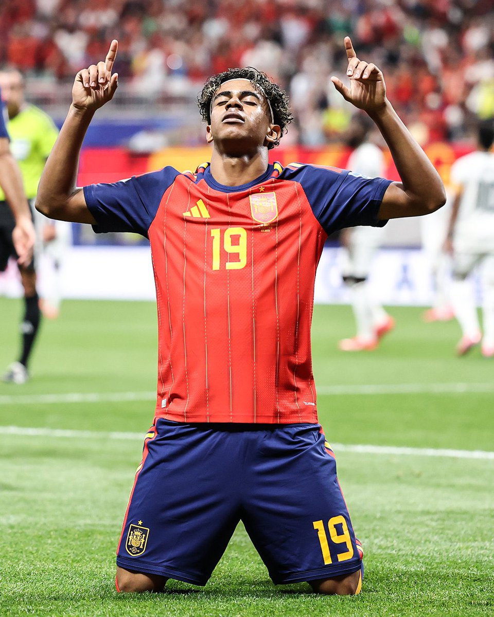 joserra_espn's tweet photo. 18 años.
10 minutos.
Primer partido como titular en un Mundial
Lamine Yamal anota! https://t.co/8YE5TfsBrA