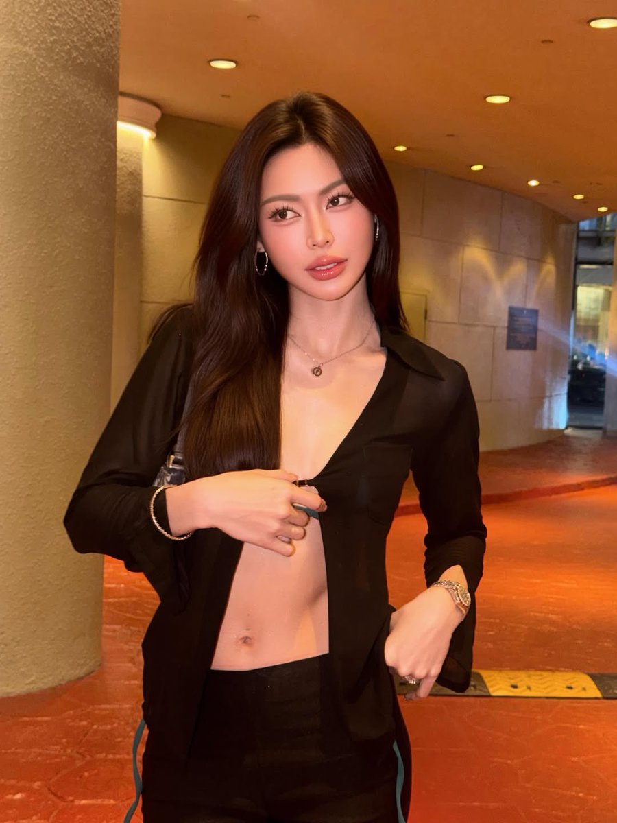 _jhvde's tweet photo. how can someone be this beautiful? 😭  just look at HERRR❤️‍🔥

#กชเบล #gotchabell https://t.co/zmuO3c0ePw