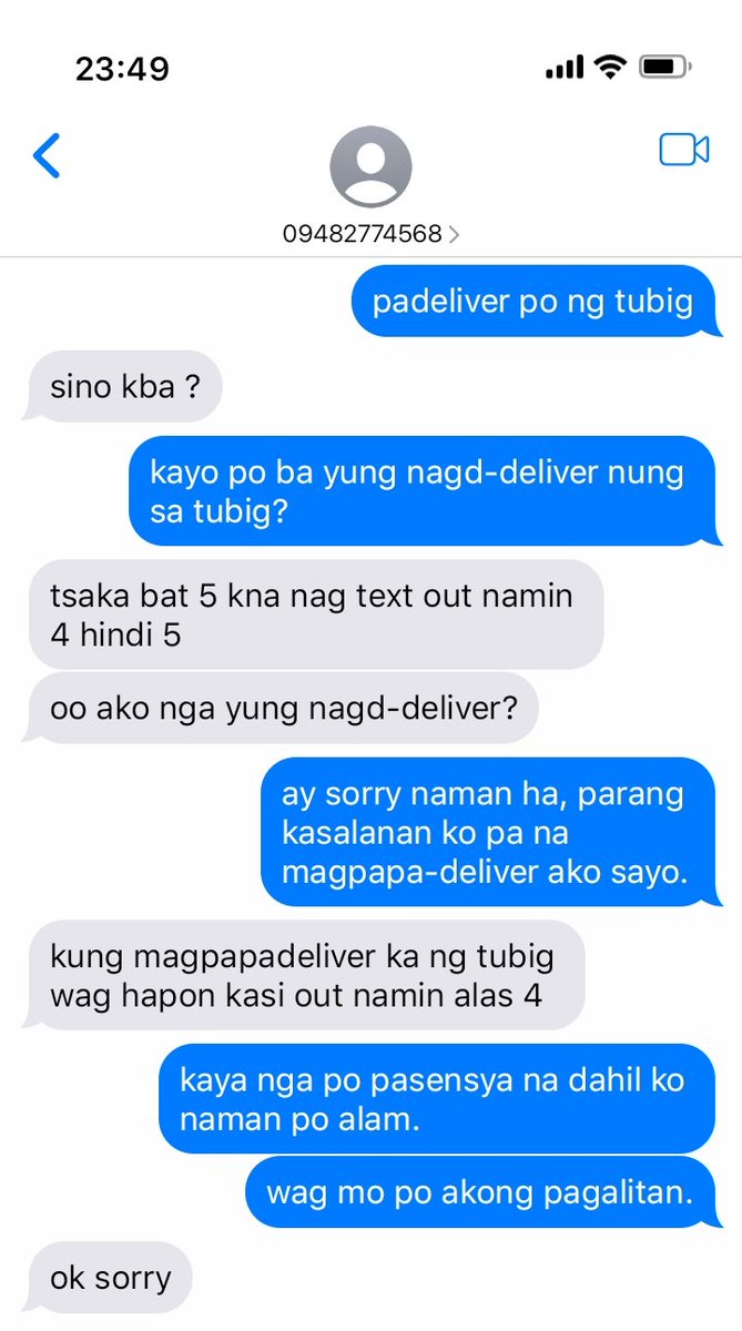 sassykookv's tweet photo. #taekookau kung saan o-order lang sana ng tubig si taehyung, pero sinungitan siya ng nagd-deliver. https://t.co/86mgguA0w5