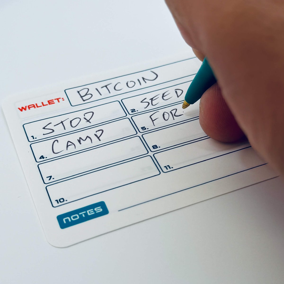 Crypto__Goku's tweet photo. 🔐 Selon vous, quel est le MEILLEUR moyen de conserver sa seed phrase Bitcoin sur le long terme ?

• 📝 Écrite sur papier dans un endroit caché
• 🛡️ Gravée sur une plaque en métal résistante au feu/eau et cachée 
• 🧠 Mémorisée de tête
• 🏦 Stockée dans un coffre à la banque
• 🔒 Découpée en plusieurs morceaux à différents endroits 
• 👨‍👩‍👧 donner une partie de la seed à un proche de confiance