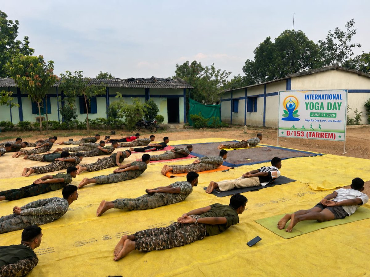 153Crpf's tweet photo. Strength in service begins with strength within. On International Yoga Day, 153 Battalion CRPF practiced yoga to promote fitness, focus, and resilience—essential qualities for those who serve the nation.

#InternationalYogaDay #YogaForOneEarthOneHealth #CRPF #153BnCRPF #FitIndia https://t.co/HttXVPjHQ5