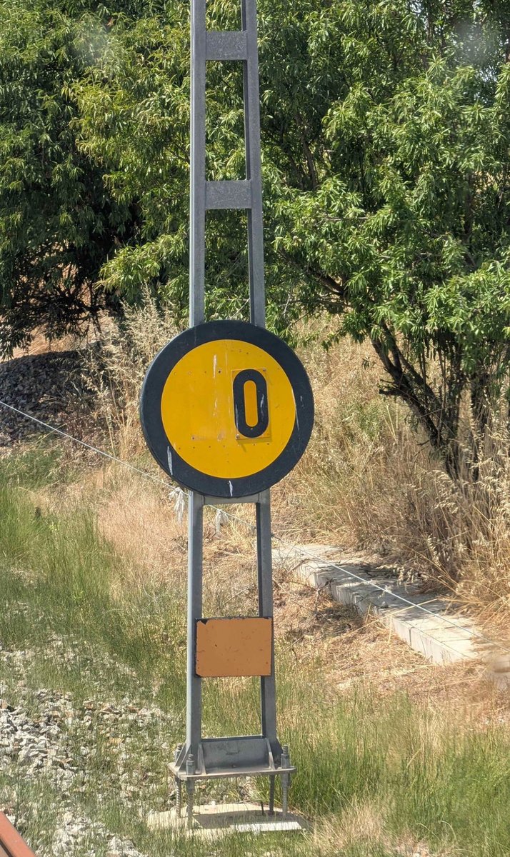 dignitatavies's tweet photo. Hi ha errors que acaben convertint-se en diagnòstics https://t.co/OStLr2j1Z8