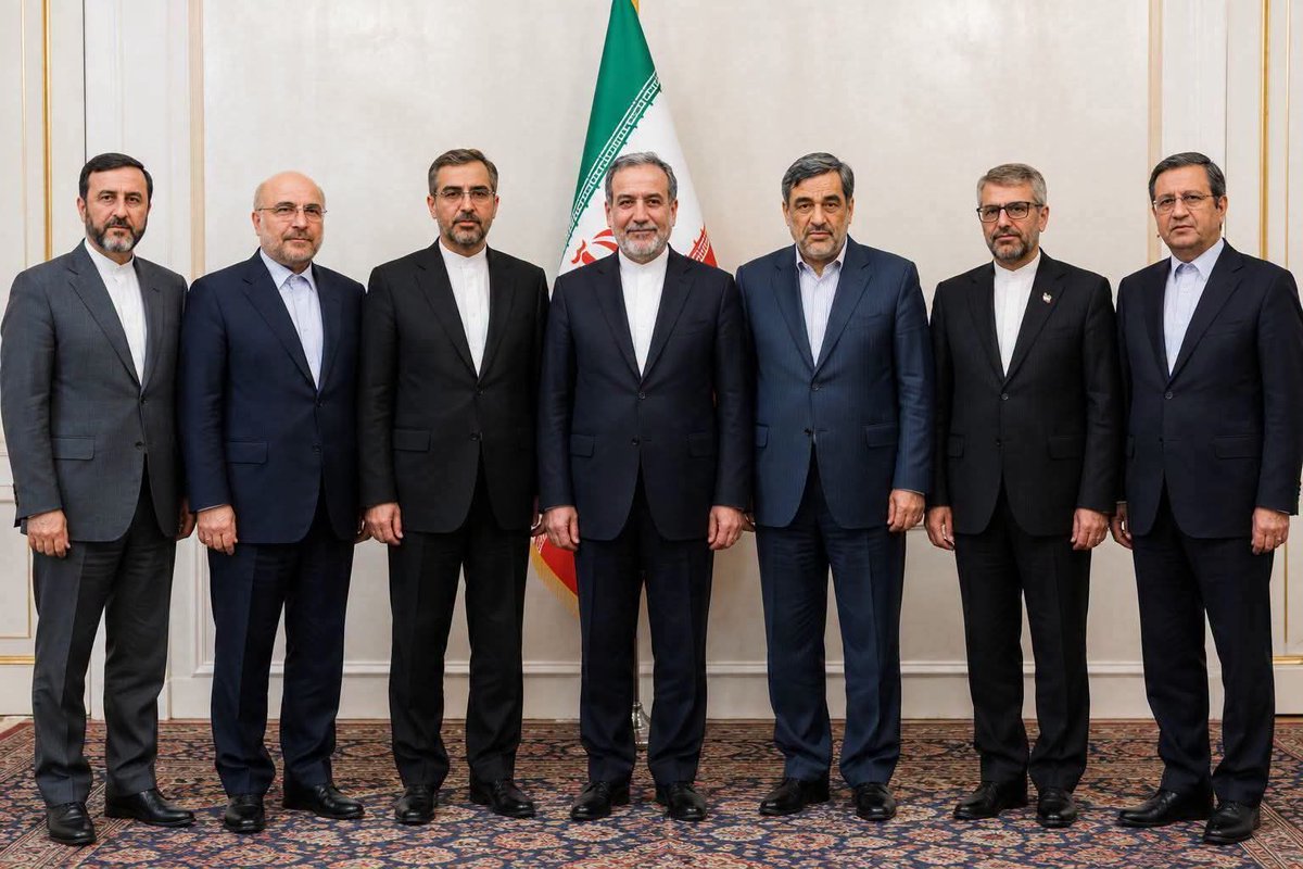 Ravan_Alhashemm's tweet photo. الوفد المفاوض عن شيعة أمير المؤمنين
و بكل فخر و اعتزاز .. https://t.co/7SZDdF18OF