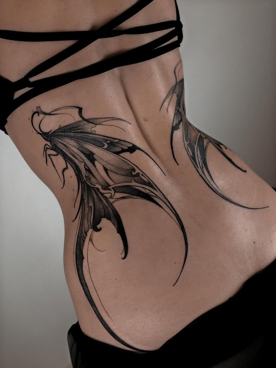 boemiarj's tweet photo. depois dessa semana, estou com as costas acabadas de tanto tatuar, mas é muito gratificante ver os resultados e pensar que valeu a pena. 

a felicidade de um cliente ao ter minha arte marcada na pele é impagável. https://t.co/yqbSUyg8b0