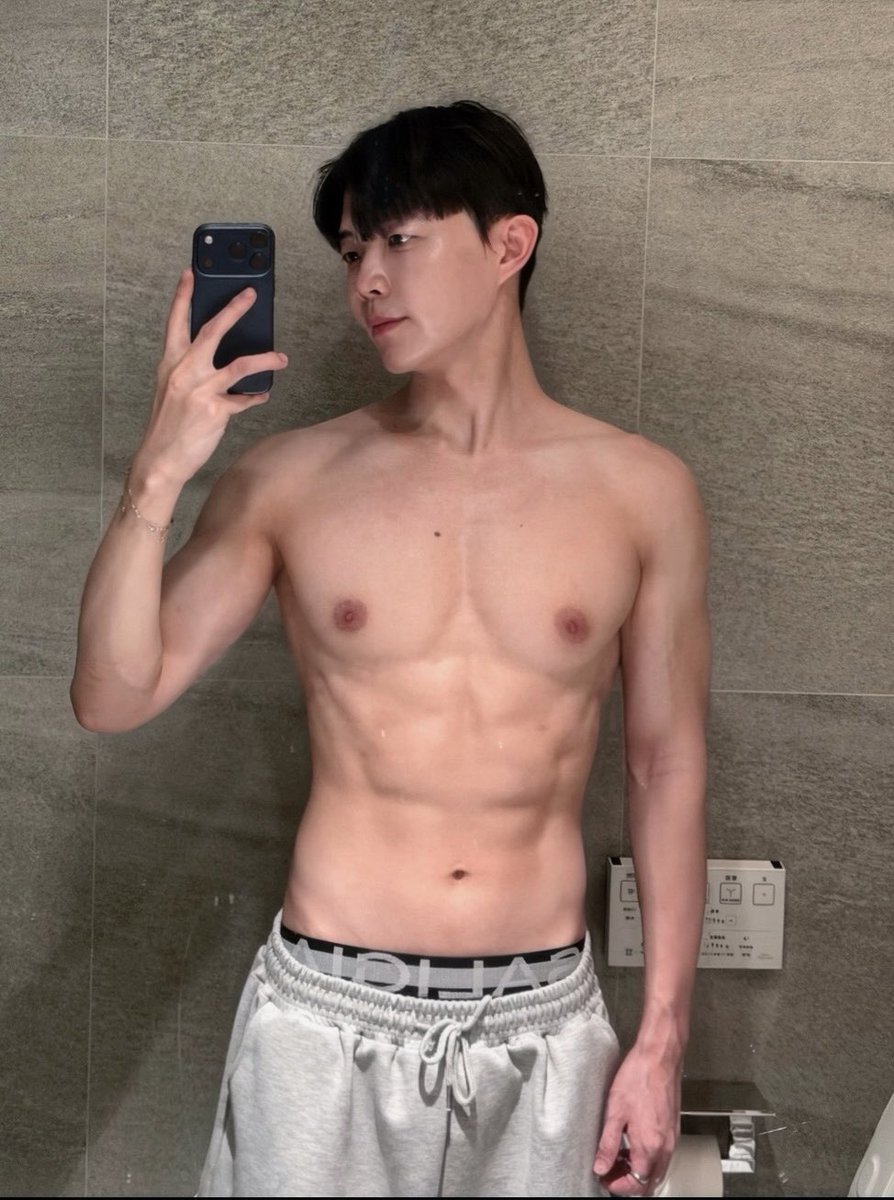cutemax17's tweet photo. 台南好熱🥵 https://t.co/XaVZO7ZWUB