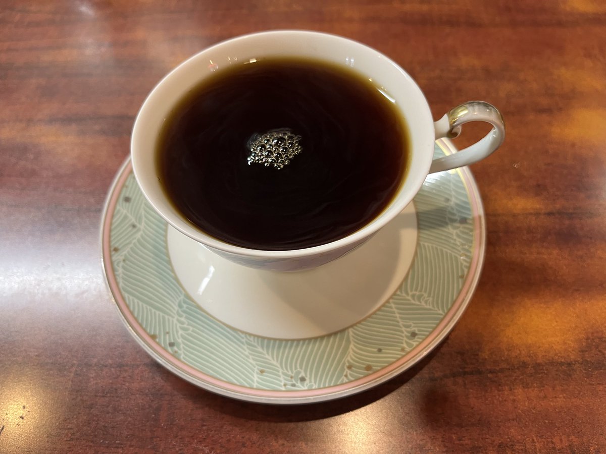 BERTIE91029815's tweet photo. 金曜、透析が終わってから
用事で点々とする前に
『WING』でランチ。
牛肉の野菜炒め。
めっちゃ美味しかった♪
副菜も僕好み。
楽しいひとときでした。 https://t.co/1ldAkgf7Ym