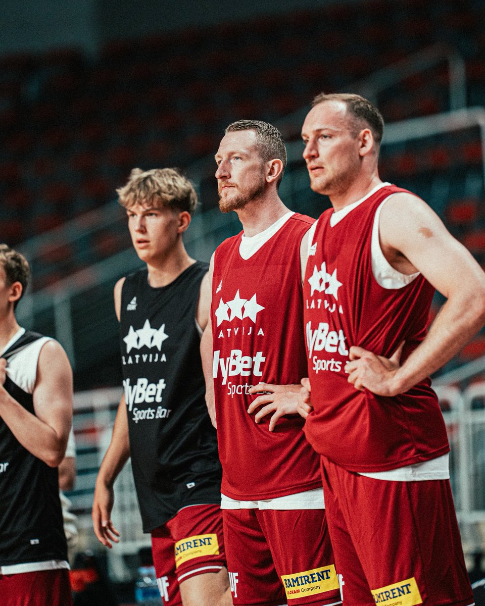 basketbols's tweet photo. 🇱🇻 Latvijas valstsvienības kandidāti jaunā galvenā trenera Jāņa Gailīša vadībā uzsākusi gatavošanos 🏆 FIBA 2027. gada Pasaules kausa izcīņas kvalifikācijas spēlēm ar 🇳🇱 Nīderlandi un 🇦🇹 Austriju. 

💬 Jānis Gailītis: “Gribam spēlēt ātri un agresīvi, centīsimies attiecīgi sagatavoties. Būs divas vērtīgas pārbaudes spēles. Igaunijas izlase Tallinā vienmēr ir izaicinošs pretinieks, Gruzijas komanda ir jaudīga, ar labiem centra spēlētājiem. Būs noderīgi mūsu komandai un interesanti skatītājiem.”

Biļetes: ➡️ https://t.co/4zDLZ6hd2j

Pārbaudes spēle: ⬇️
🇱🇻 Latvija - Gruzija 🇬🇪
28.06. 19:00, Xiaomi Arēna

Pasaules kausa kvalifikācijas spēle: ⬇️
🇱🇻 Latvija - Austrija 🇦🇹
06.07. 19:30, Xiaomi Arēna
#TrīsZvaigznes