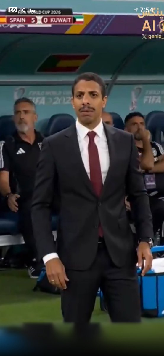 M9TUL's tweet photo. المدرب جالس يتفرج
هات بدر المطوع الشوط الثاني لاتصير خمسه
 #السعوديه_اسبانيا https://t.co/hqg4v5f94s