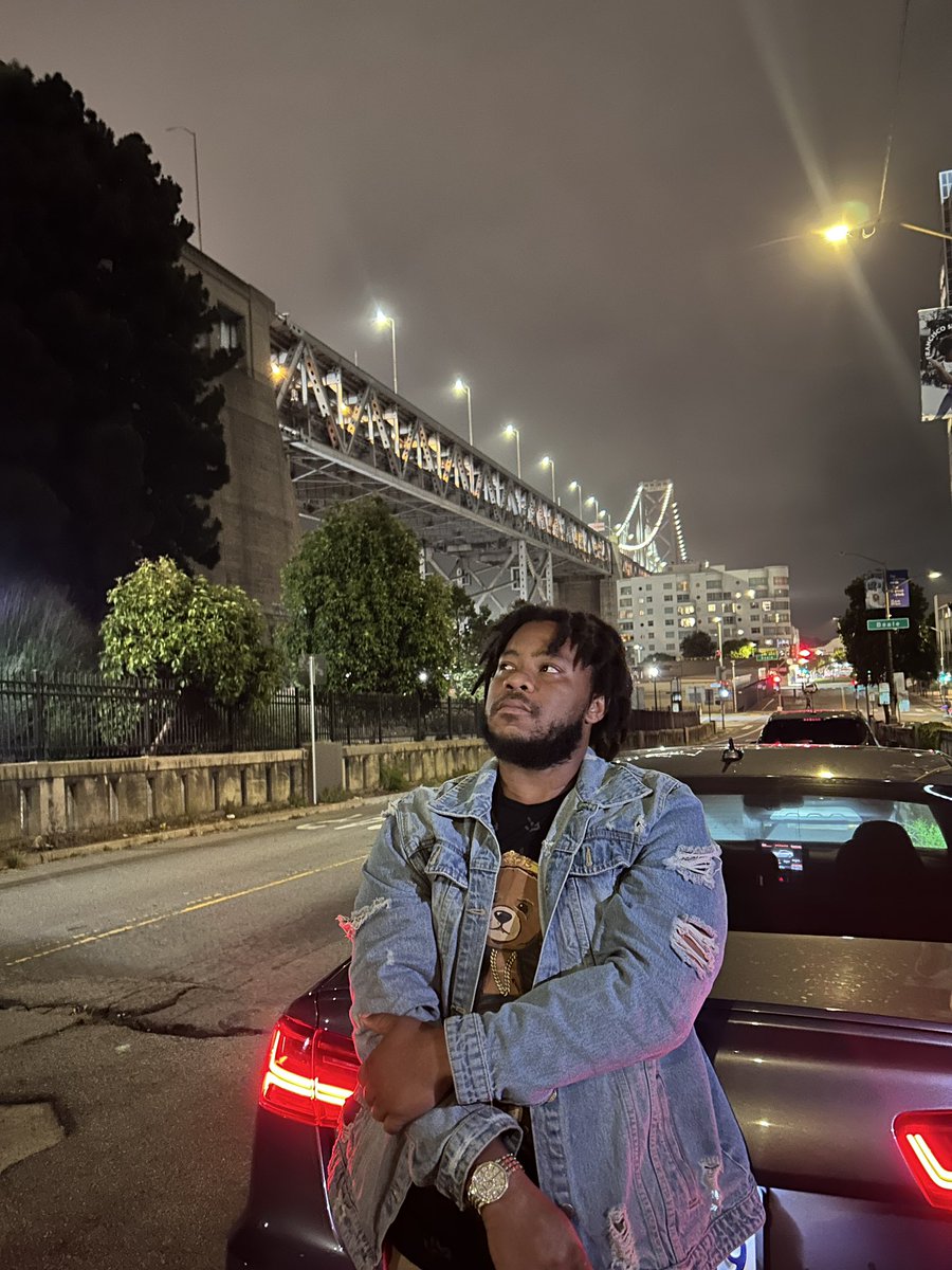 DilfQuality's tweet photo. I just realized, yall haven’t seen my face in a while🤭 https://t.co/2VaWLRfxOC