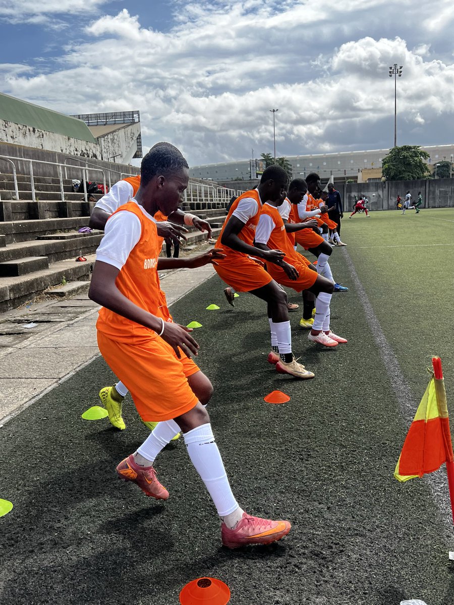 TheBigSundayGam's tweet photo. Warm up 💪

#TheBigSundayGame 
#footballunitestheworld⚽️❤️🌍 https://t.co/JRrtRYnCJf