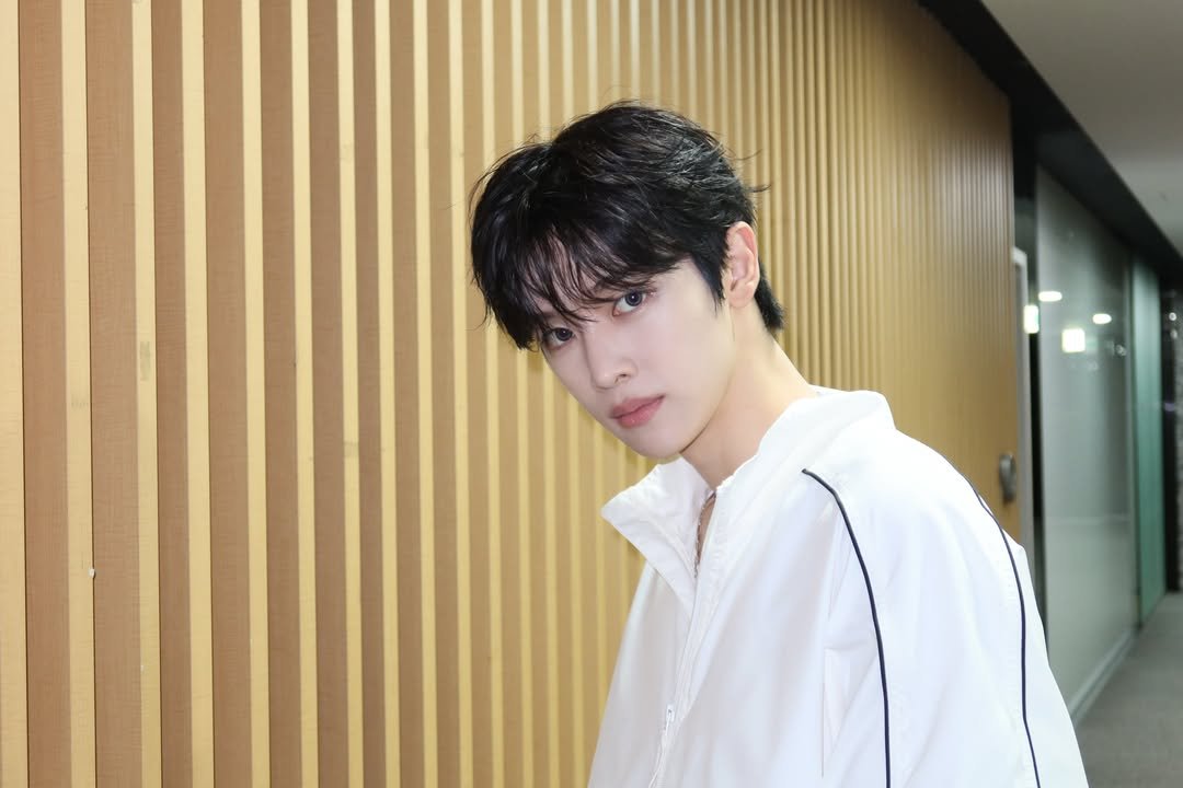 riize archive tweet media