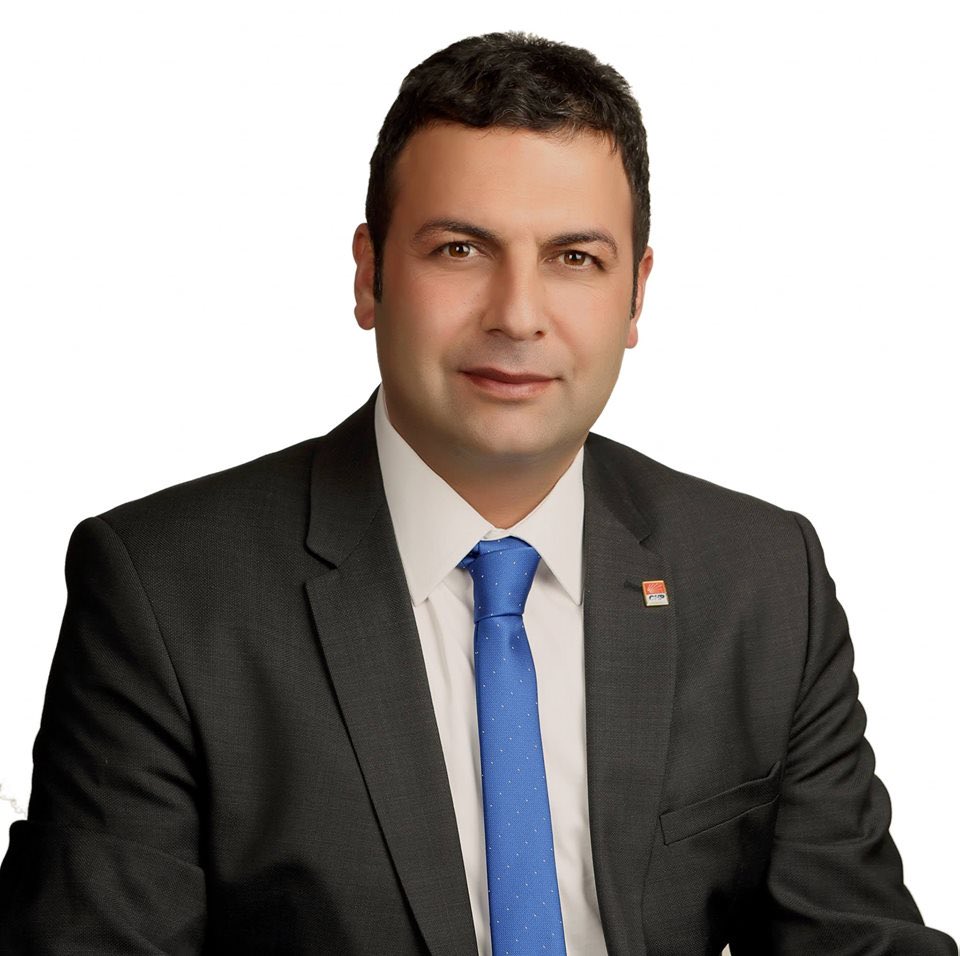 rradarchp's tweet photo. Gölbaşı ve Nallıhan Belediye Başkanları AKP’ye geçme iddialarını kesin bir dille reddetti.

Haymana Belediye Başkanı, Özgür Özel ve Mansur Yavaş’la görüşerek geçmeyeceğini ifade etti. (Habertürk) https://t.co/oBcaP7q7AT