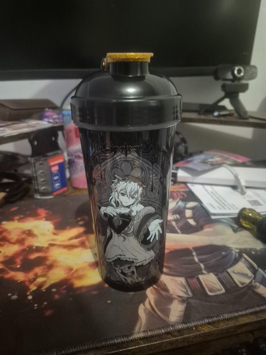 Psiskullsis's tweet photo. Today/Tonight's CUP is the Code Vein II: Lou and Lavinia Cup!!

I meant to do this sooner, but I fell asleep right beforehand. So, I did this upon waking up! I have another cup for later, too!

Collaborator: @CodeVeinGame.

Illustrator: @iAMPattyQuin.

Creator: @GamerSupps. https://t.co/SwqdOb5RrA