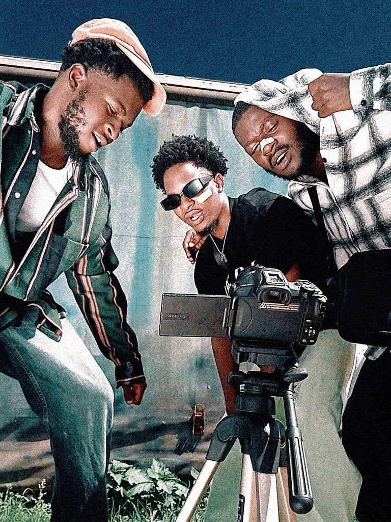 troymob_285's tweet photo. Magetsi Azima Music Video Out, Go Run It Up!

https://t.co/JmgP7P8wwf https://t.co/EUzCZDu8T9