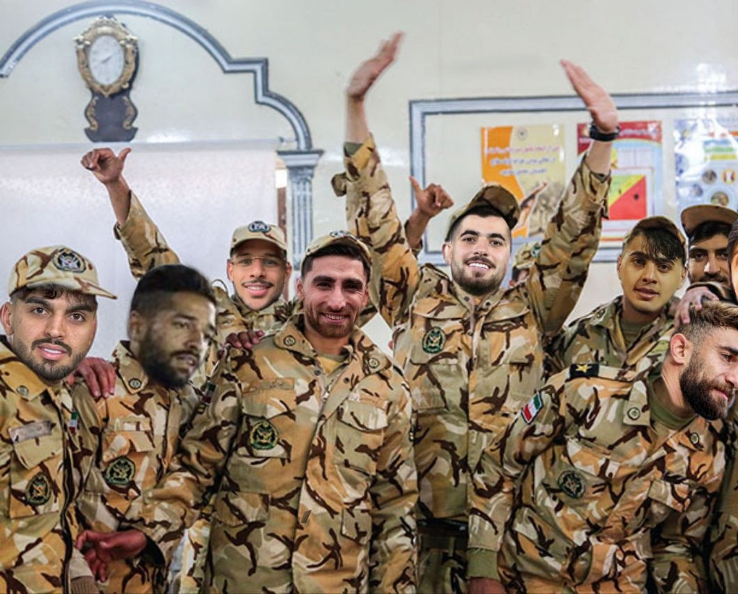 nahit93's tweet photo. تیم ملی از دید بینندگان:😂🦦🗿

#فالوبک_فوری https://t.co/kgqnPMd7nq