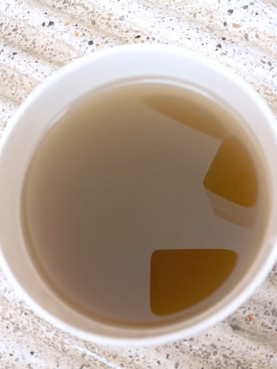 Trafico_ZMG's tweet photo. 💧 🚨 Habitantes del residencial Chapalita, en San Bonifacio 400, denuncian que el agua presenta un fuerte olor fétido y coloración café.

Señalan que la situación afecta a más de 400 casas y que no han recibido solución por parte del @siapagdl, pese a los reportes realizados.

#DenunciaZMG