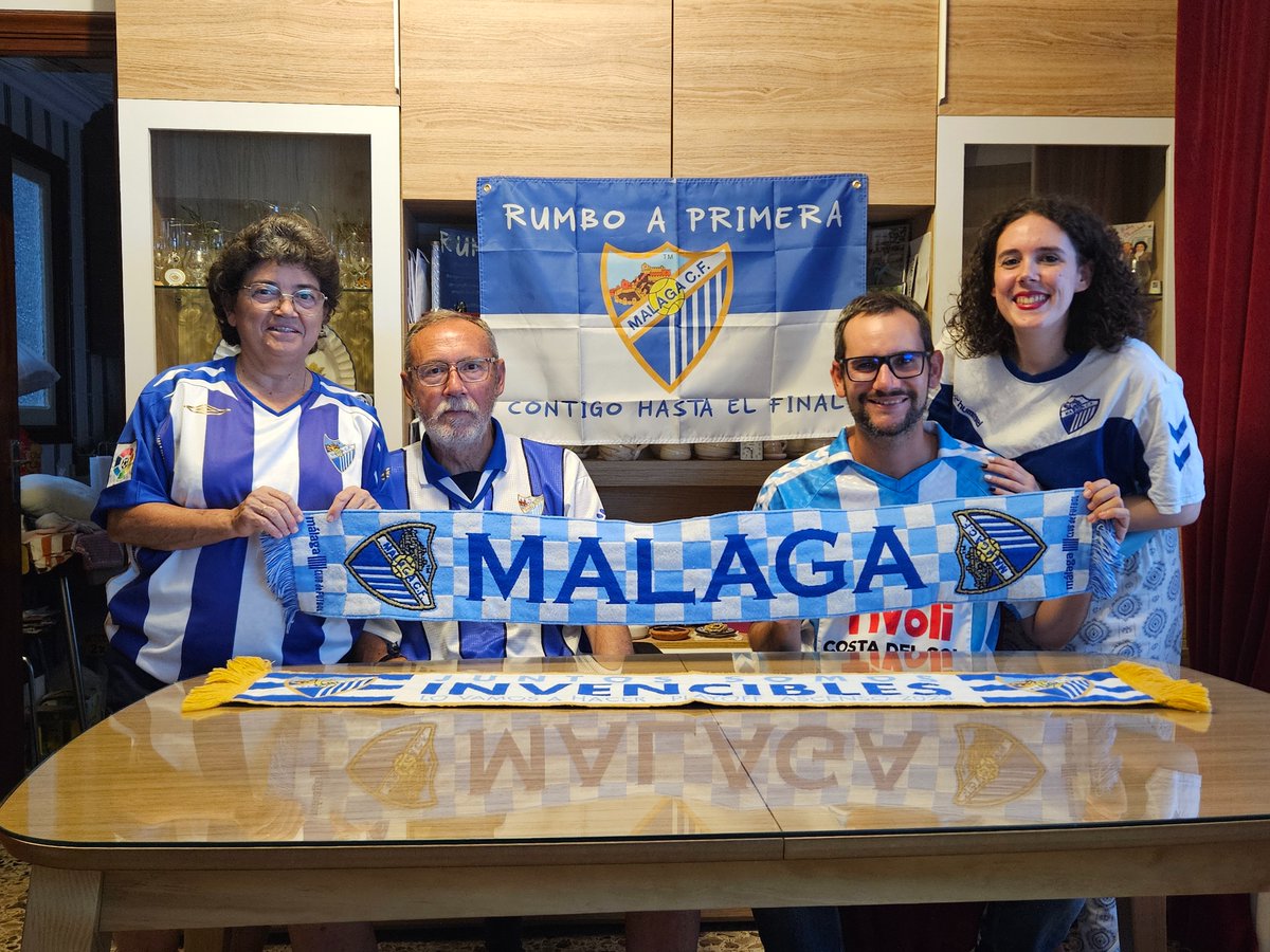 yoolmaa's tweet photo. @MalagaCF Vaaaaaaamooos 💪🏼💙🤍 https://t.co/1WDkha8jfN