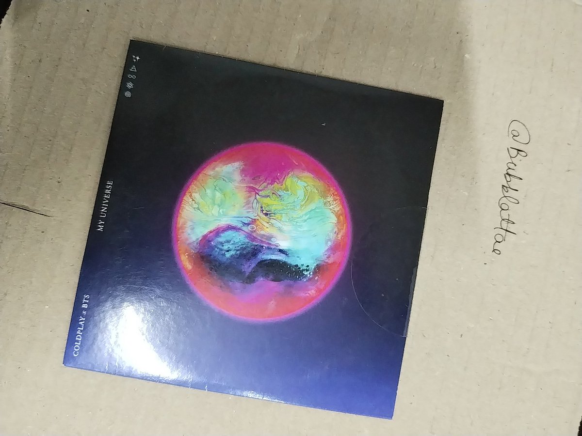bubblattae's tweet photo. Ptd : 1800rs 
Happy set : 3100rs
one :  1600rs
My universe cd : 600rs
2K4S : 1700RS

sealed ; including dspf https://t.co/ZhBIV9c5Wh
