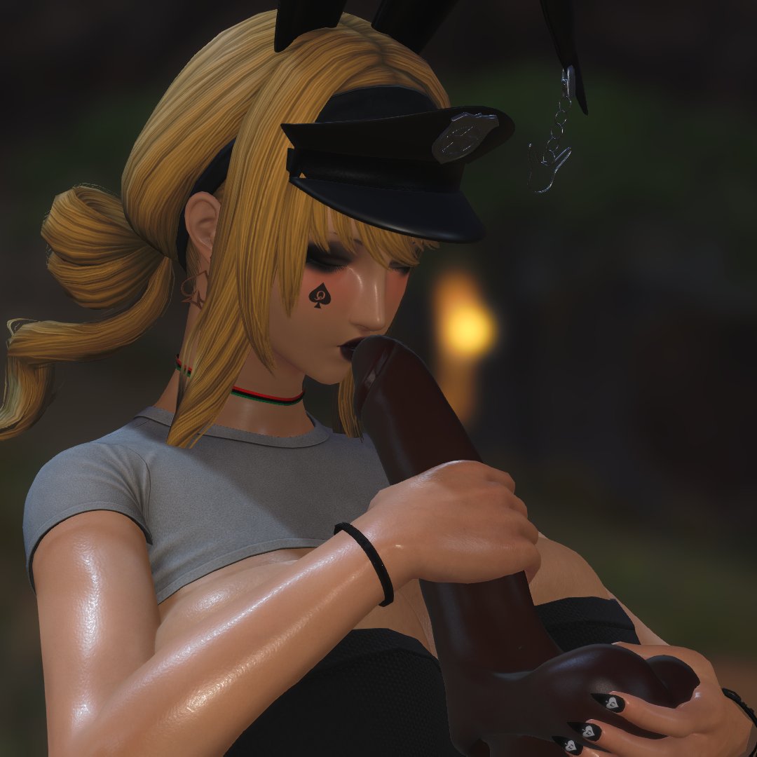 Esmelosess's tweet photo. Mommy got lonely without a bull so had to improvise~ Would you like it if Mommy squeezed your balls and kissed your tip?
#ffxivblacked https://t.co/fvhsqESKpE