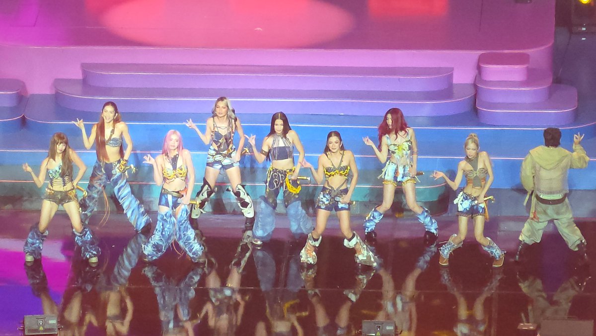 kimmyoooow's tweet photo. SA MGA MANUNUOD CONCERT.

Ito ang shot ni Samsung Galaxy S26 Ultra. https://t.co/LnY03gw5tI