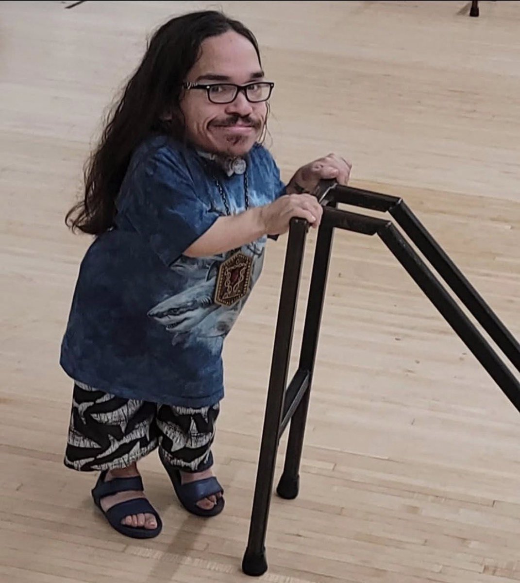 Monqweefus's tweet photo. just bumped into this little fucker in Walmart …. Kicked him and told him to keep it moving squirt https://t.co/8kx6BMfwH5