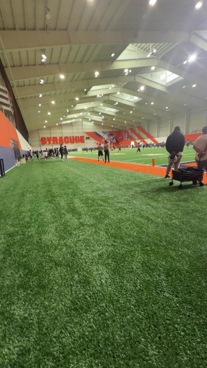 Ryan5Schmidt's tweet photo. Got the chance to compete at SYRACUSE!! @CuseFootball Had a good time and made some plays in front of some coaches‼️@HermitsFootball @CoachMauriello @chillbelton @BenLoatman @FranBrownCuse @AdvLevelRecruit @Coach_KQuinn https://t.co/GW8l7LUU9O