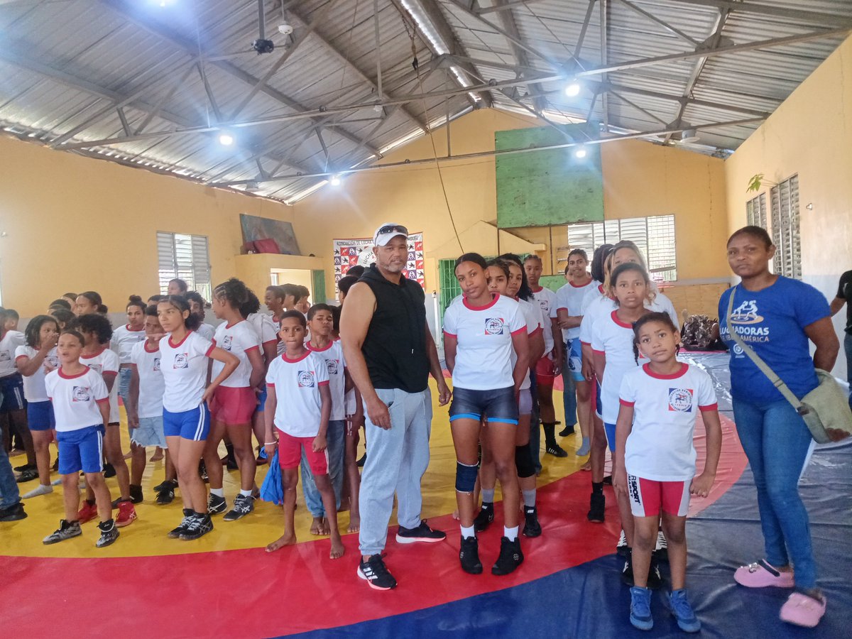 JesusPrimitivo2's tweet photo. señores la Asociación de lucha Olímpica de la provincia de Monseñor Nouel Bonao.Organizon Torneo cuandragula de luchas Con la participación de Santiago San Francisco de macoris la Vega y Bonao Evento complejo De cancha Jorge Alberty pabellón de lucha Olímpica santiago Mena . https://t.co/CQF4X232OI