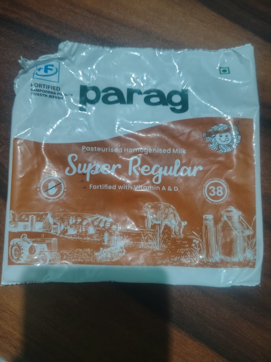 brajesh002's tweet photo. Dear @fssaiindia flipkart is selling PARAG Milk in Delhi, without expiry and packaging date stamp. @khurpenchh has earlier questioned ur officers in field, how without nexus this is happening. I got this from @Flipkart minutes Bersarai HUB in Delhi. https://t.co/BHcVcKx5Hl