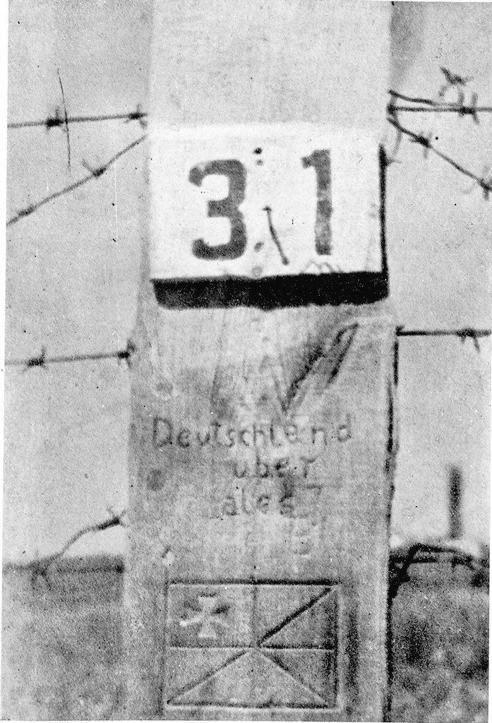 TomFromKatowice's tweet photo. My name is Leon Szłapka🇵🇱, 
a clerk and merchant from Lublin, born on June 2️⃣1️⃣, 1914.
I was murdered by #Germans in their #death camp #Auschwitz on Nov. 1, 1942 at the age of 2️⃣8️⃣ only because I was a #Pole.
I survived 1️⃣5️⃣ months.
Please,#NeverForget me!
#genocide 
#NeverAgain https://t.co/Rdtft0DFb1