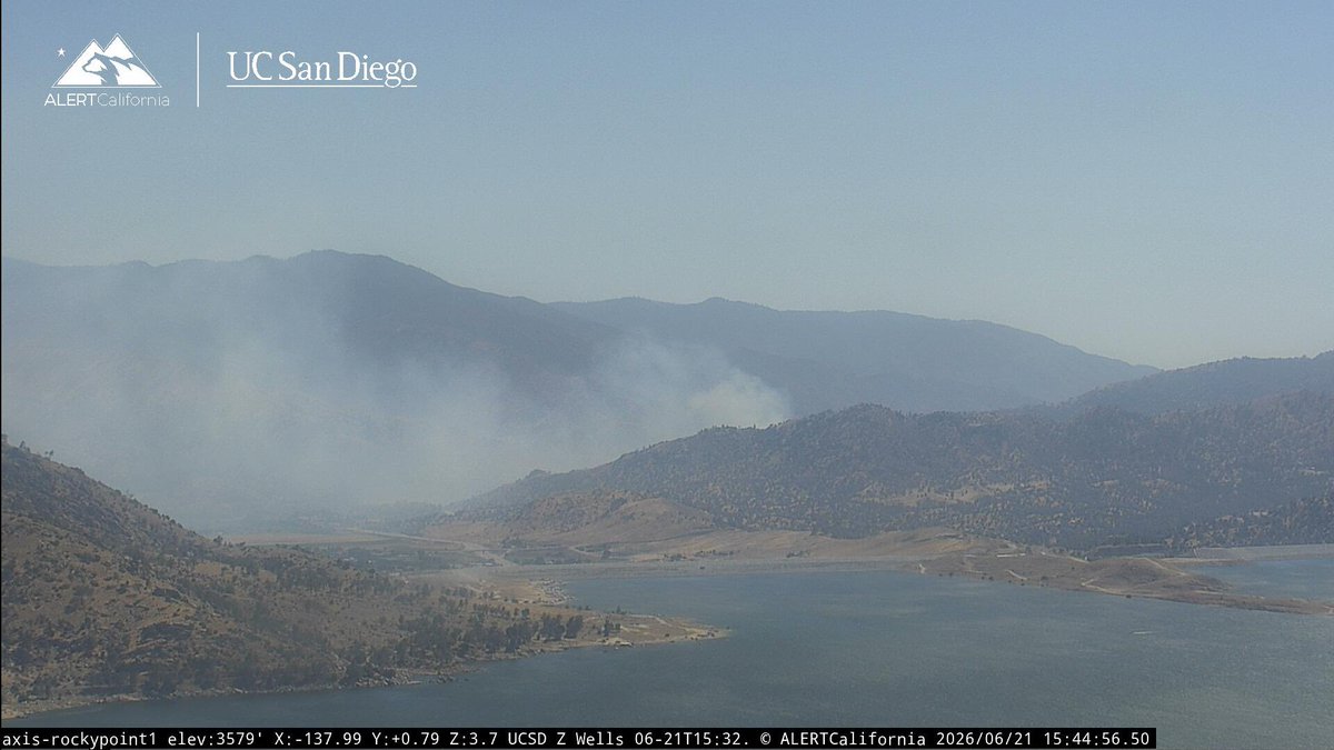 DanielFireTruck's tweet photo. New Brush Fire Highway 178/Borel Road, Lake Isabella, Kern County.

Air Attack 340, Air Tankers 76, 85, is enroute.
#SandyFire https://t.co/BtZotG5Nwr
