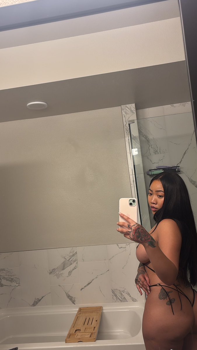 NATASHA643z's tweet photo. Ik you wanna get behind this ass😩🥺😿 #detroitmeets #detroitmeetup #michiganfreaks #detroitfreaks 

https://t.co/1suEplw18X https://t.co/em28n8YTqT