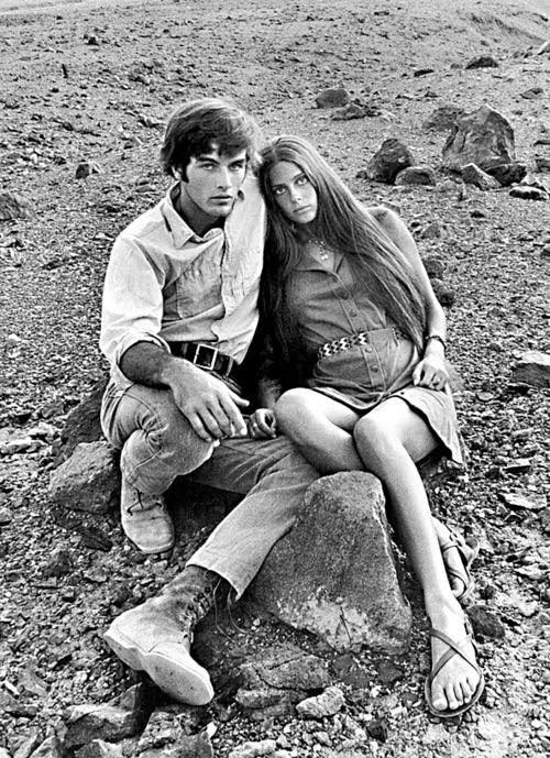 Passionissime's tweet photo. #MarkFrechette and #DariaHalprin in Zabriskie Point #MichelangeloAntonioni https://t.co/sVMMwl9cKw