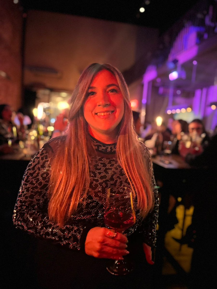 AyeOrsolini's tweet photo. 32 🎂🍷✨️ https://t.co/l9Xyk3j4zA