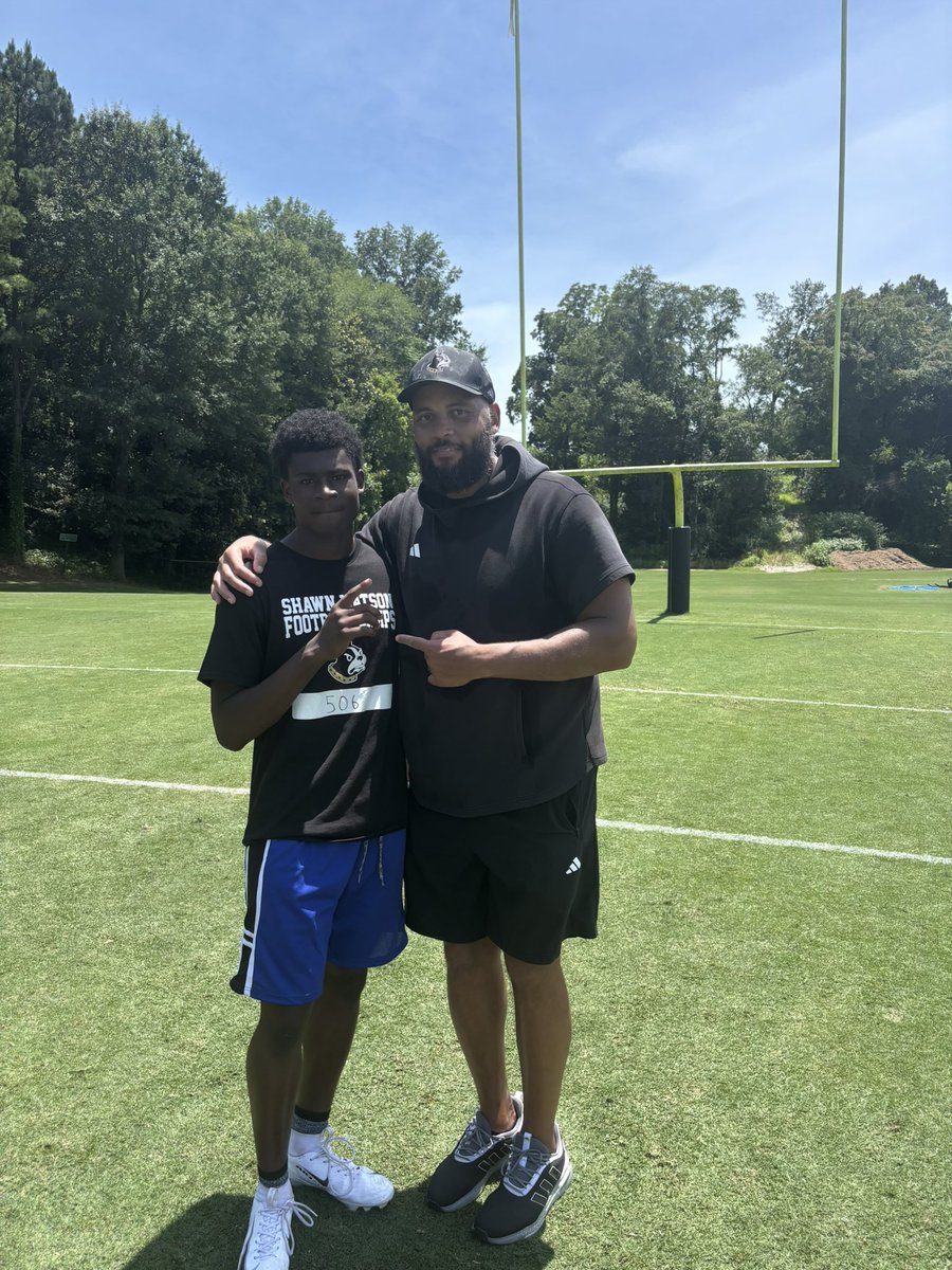 Justin_Cross24's tweet photo. Had a great time today @Wofford_FB with @CoachDB__ and @Cwoods75.  Learn a lot from today’s camp. I look forward to returning in the fall.

#ROCKBOY #EARNIT

 @BoulwareLeon @coachcross777 @ShermanCrumel @RHHSBearcatsFB https://t.co/X2bvQGVL0s