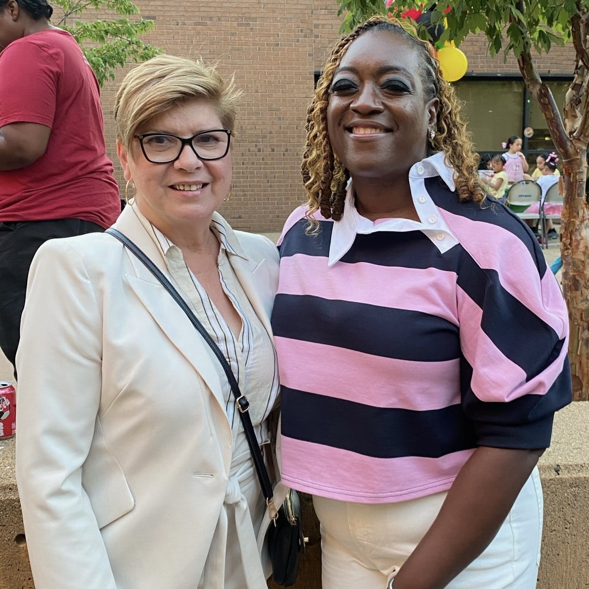 RepNellie's tweet photo. We're still recognizing #Juneteenth here in #NJ09! 

It was good to celebrate with #Passaic and reinforce the values behind Juneteenth that exist every day: strength, perseverance, and freedom. https://t.co/fShG9vxYCB