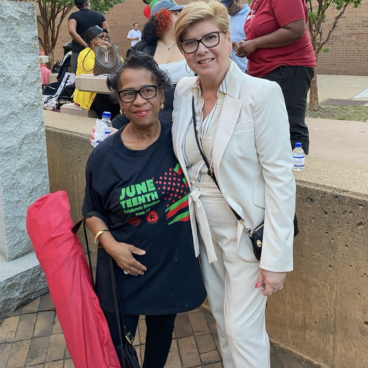 RepNellie's tweet photo. We're still recognizing #Juneteenth here in #NJ09! 

It was good to celebrate with #Passaic and reinforce the values behind Juneteenth that exist every day: strength, perseverance, and freedom. https://t.co/fShG9vxYCB