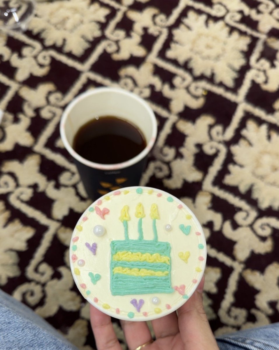 ri11il's tweet photo. ما كنت أتوقع إن هالسنة بتعرفني على ناس بهالجمال 🤍✨

فعلًا من أجمل الأشياء اللي صارت لي، ومبسوطة جدًا بمعرفتهم. https://t.co/3GtuaGqrXt