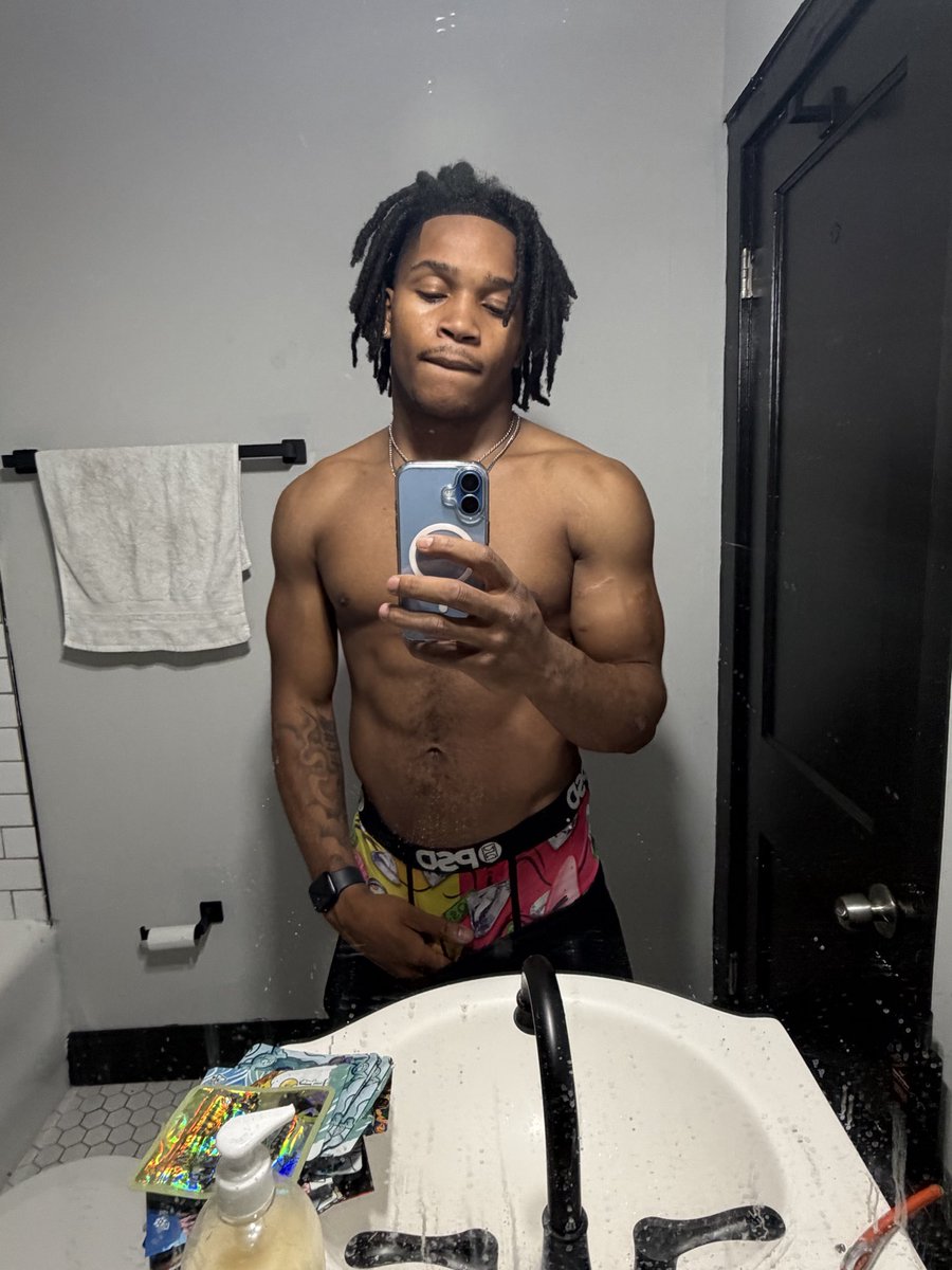 JayTdropp_'s tweet photo. This my last la post on here I be Ona priv @jt_hella #stl #fyp 😂 https://t.co/AeUhsLumea