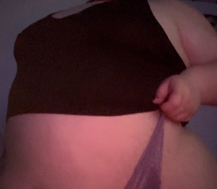 mommynic69's tweet photo. new #nsfwtwt intro again!!
*.·:·.✧ ✦ ✧.·:·.*
haiii im nic!
21 | they/them
bisexual bbw switch 
hard n soft kinks
$5 DM FEE
MDNI 18+
#bbw #nsfw https://t.co/QHOD1LnWD6