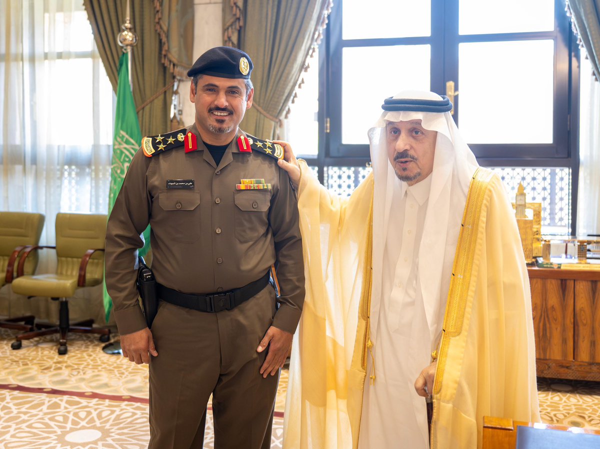 Ibrahimhamad111's tweet photo. خالص التهاني والتباريك للأخوين الغاليين والأصدقاء الأعزاء العميد منصور بن عبدالعزيز الشلهوب قائد القوة الخاصة بأمن قصر الحكم بالرياض ، والعميد علي بن محمد السوداء مساعد قائد القوة الخاصة بأمن قصر الحكم بمناسبة صدور الأمر الملكي الكريم بترقيتهما الى رتبة ( عميد ) ..
وقد قلدهما الرتبة صاحب السمو الملكي الأمير فيصل بن بندر بن عبدالعزيز #أمير_منطقة_الرياض ..
جعلها الله رفعة لهما في الدين والدنيا والآخرة ..
وزادهما الله من فضله ونعيمه وتوفيقه ..
@emara_alriyadh
