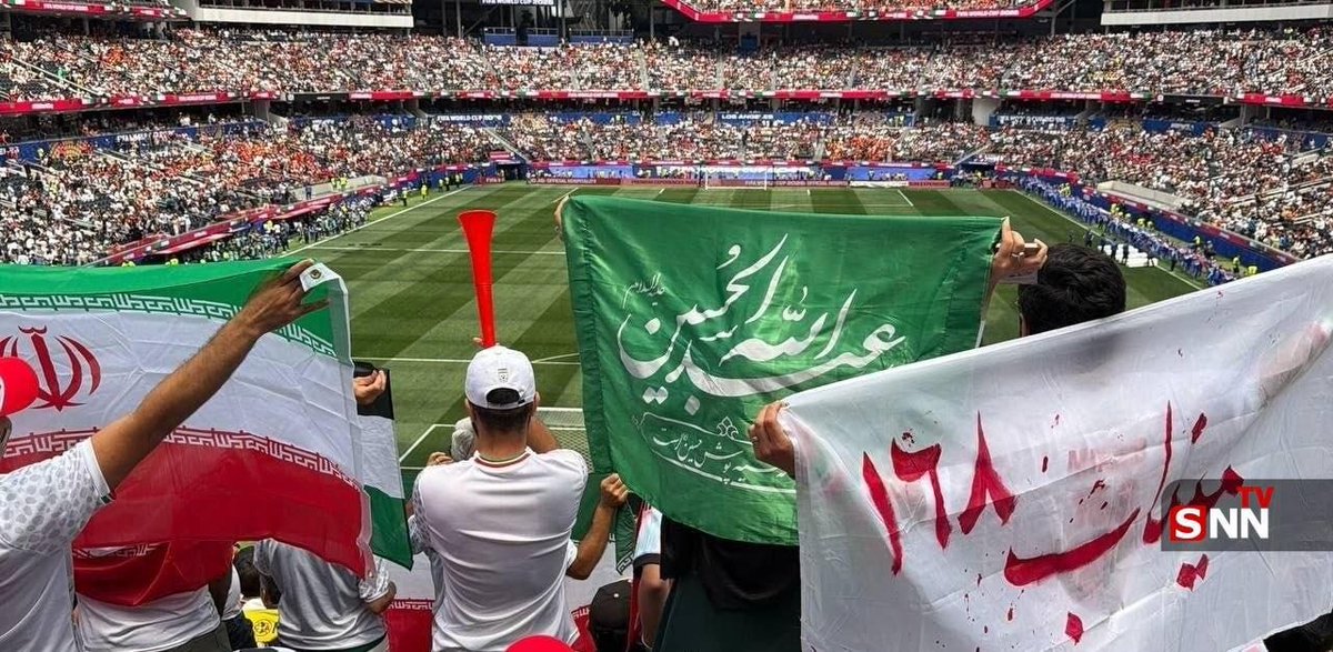 Nabhan_hmd's tweet photo. هم پرچم ایران بالاست، هم پرچم عزای حسین(ع)، هم اسم میناب تو دلامونه. https://t.co/TfB7Trk65O