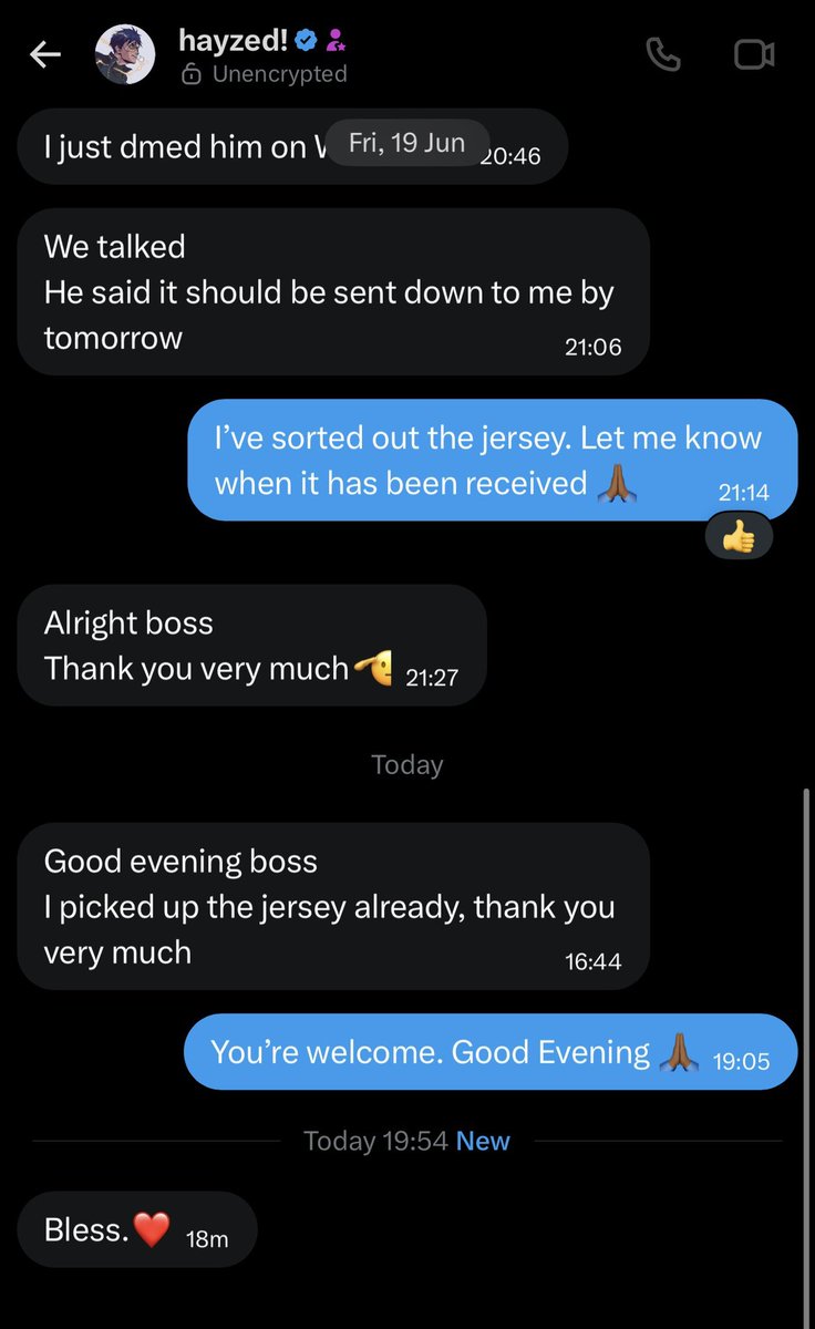 ManUtdInPidgin's tweet photo. E don receive the jersey. Praise God. 🙏🏾 

We dey giveaway another Manchester United jersey on July 3rd. ❤️ https://t.co/SLr5fg8Seh