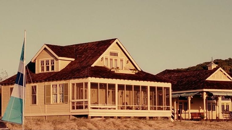 filmferrari's tweet photo. aquamarine the only summer movie ever https://t.co/vk6eKUTPJn