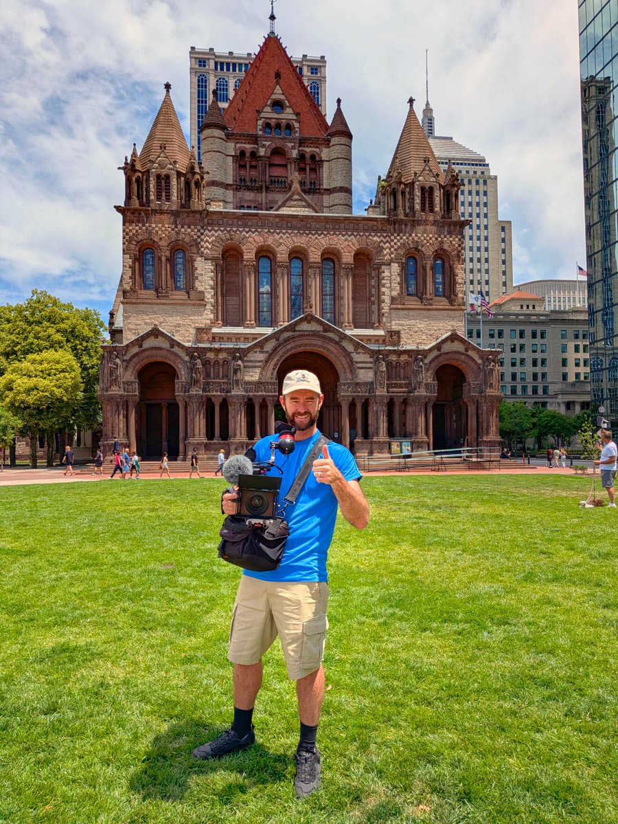 brooksbos's tweet photo. Cameroun, the official FIFA photographer, Ghana, and Argentina are represented at the 2026 World Cup in Boston's Copley Square this afternoon! (Clockwise) 😀⚽️👍👏🙏 https://t.co/1xV3PIqZxC