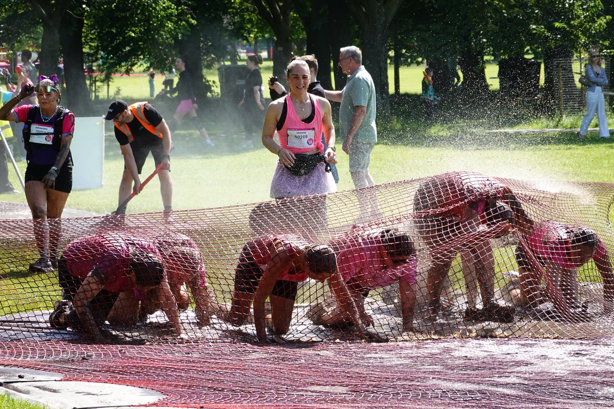 PhotoGoku's tweet photo. #raceforlife #mud #edinphoto #meadowsedinburgh #raceforlife2026 https://t.co/roa5I5mPVZ